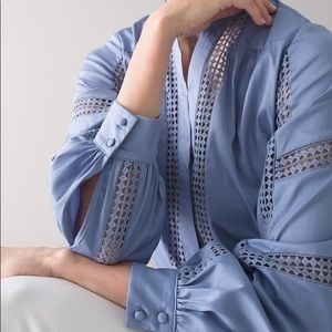 WHBM Long-Sleeve Embroidered Poplin Shirt Size XS